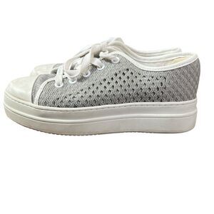 J/Slides Platform Sneakers Size 6 Natasha Gray Crochet Low-Tops